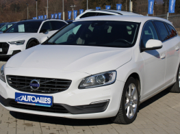 Volvo V60 2,0 D3 110 kW MOMENTUM